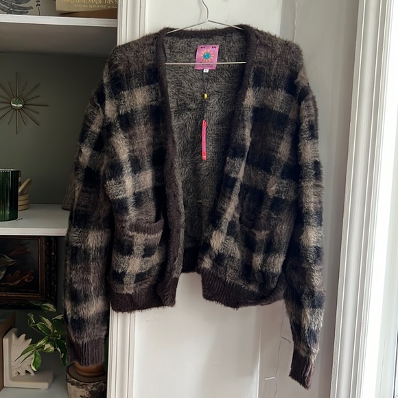 UNIF Sweaters - NWT unif brown plaid Ty cardigan